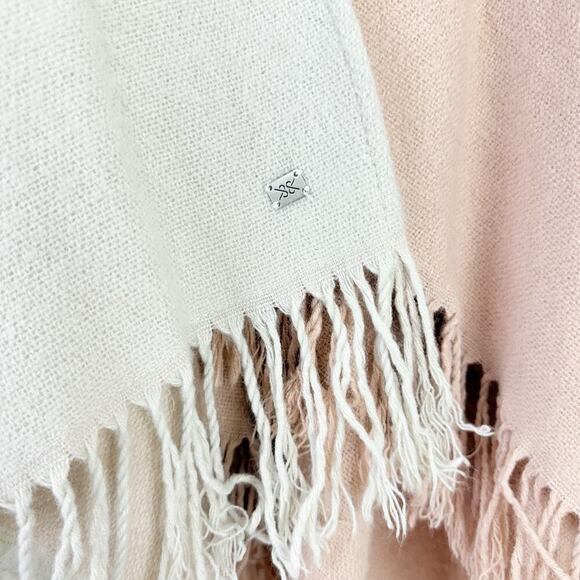 Soia & Kyo Woven Scarfigan Wrap Shawl Poncho One Size Ivory Mauve Fringe Cozy - Picture 8 of 16